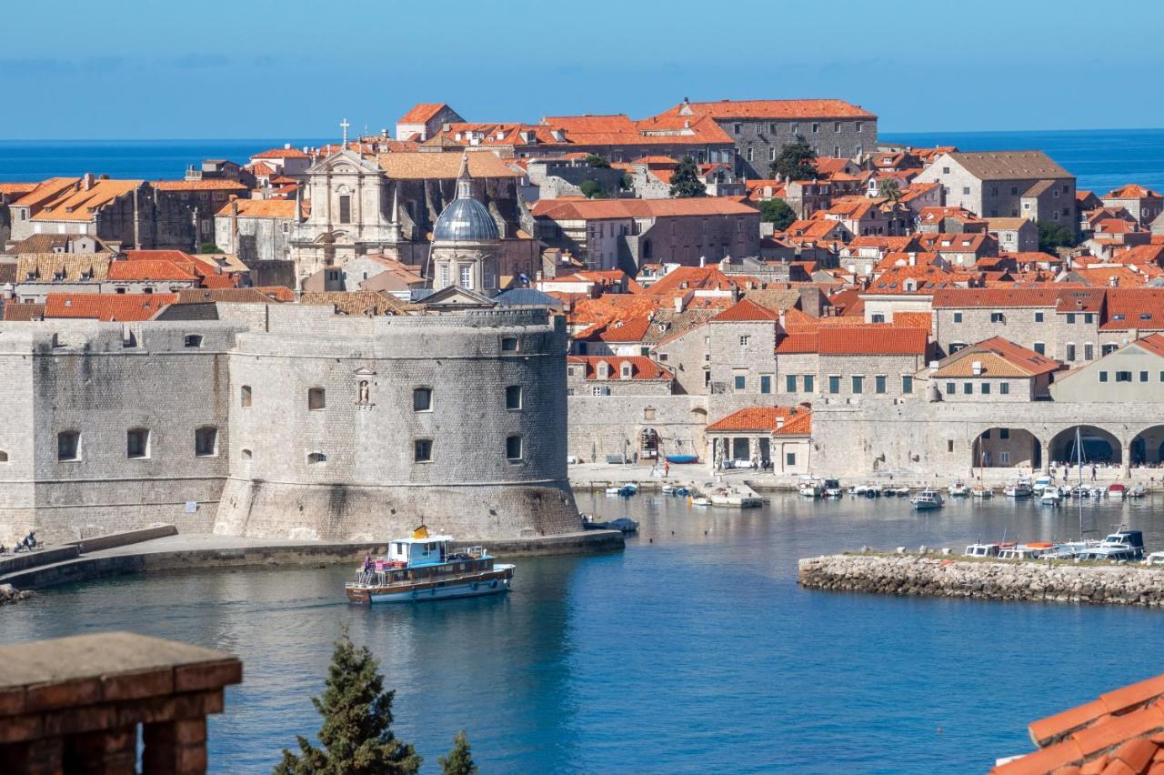 Sunset Over The Dubrovnik'S Old Town Esterno foto